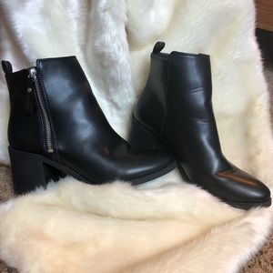 H&M black zip up ankle boots